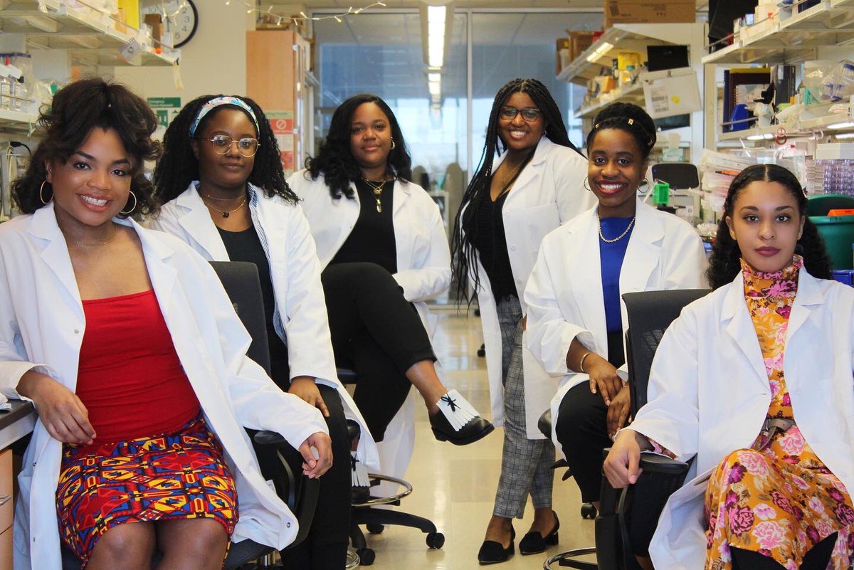 When you can’t find role models that look like you, be that role model. There may not be many of us, but us black women are out here killing the PhD game 👩🏽‍🔬