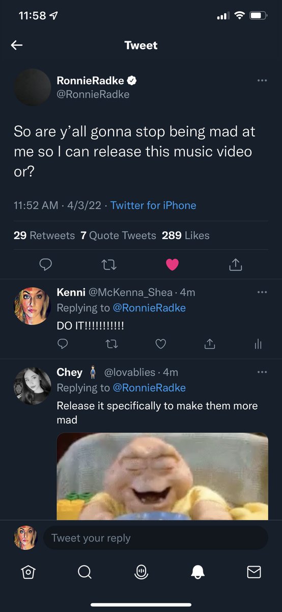 McKenna_Shea's tweet photo. You can delete your tweet but you canโt delete the screenshot I already sent to the mans @RonnieRadke ๐ #DROPTHATSHIT https://t.co/zaR99YAQmi