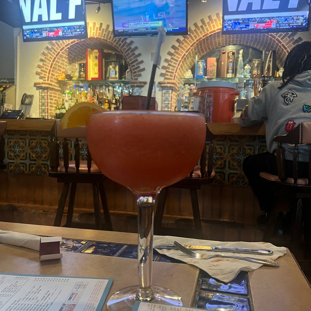 boobycat's tweet photo. I love Strawberry Margaritas but I usually pick my favorite liquor Patron Silver to be added because it is a  light ,refreshing, smooth tequila.  #HappyHour https://t.co/Si9j0DCOP7 https://t.co/WyskUiMG2P
