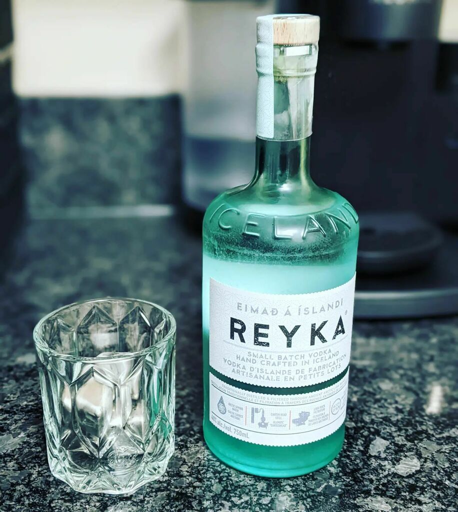 tehJoshie's tweet photo. It's been 11 years since we went to #evefanfest. And that's how long since I have tasted #iceland. I have finally found you #rekyavodka. Served chilled.  Soo good. https://t.co/Mw8hfOANi1 https://t.co/xfDFi92Oo8
