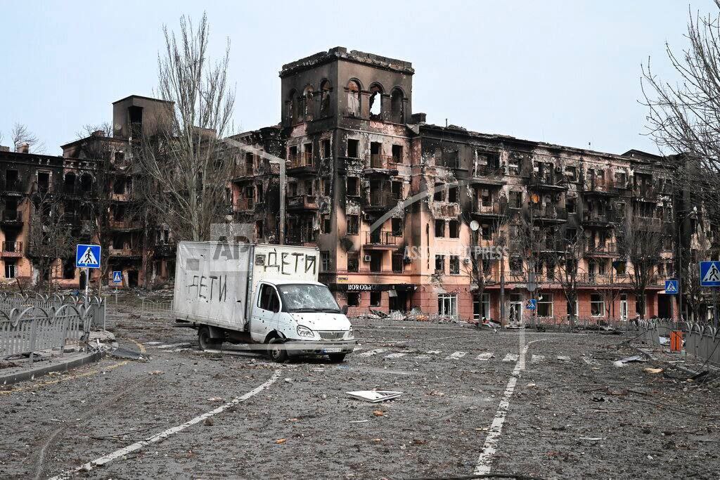_nazurban_'s tweet photo. Центр Маріуполя у 2015, 2020 та 2022.

Від цього росіяни не відмиються ніколи. https://t.co/LxMbuoAp4h