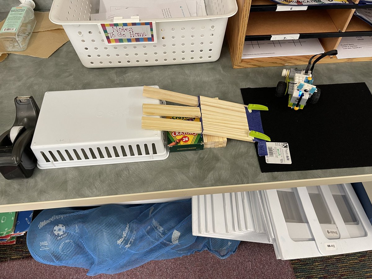 Laura McCue tweet media