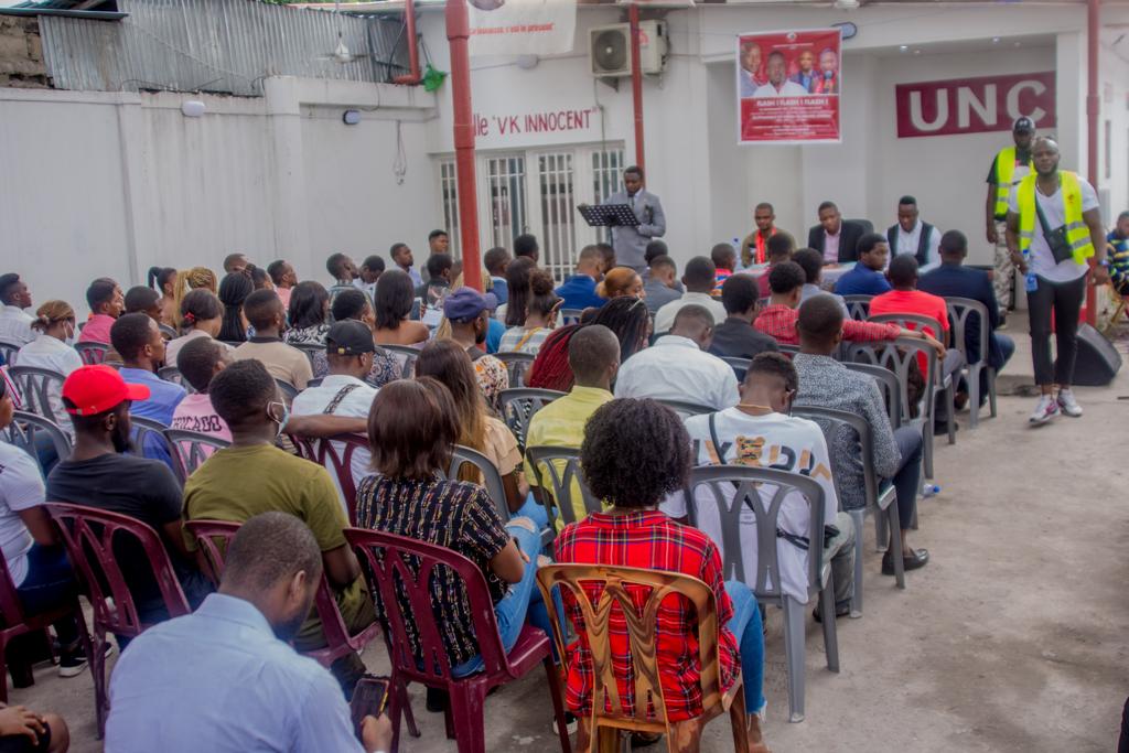 sacre_kimbinga's tweet photo. Le travail le plus pénible, c'est l'absence de travail. la coordination des jeunes en charge de la zone sud-ouest de @uncrdc , que je gère, hier à présenter officiellement la structure #DJKC des jeunes né-kongo, dirige par @ngimbi_isaac au président de la jeunesse @yvesnswal https://t.co/PdXYf9jw59