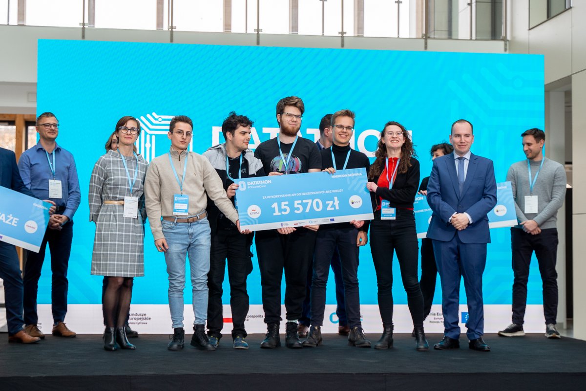 hackathongovpl's tweet photo. Nagrodę w kategorii "Wykorzystanie API do bazy Dziedzinowe Bazy Wiedzy Głównego Urzędu Statystycznego" otrzymuje zespół [OBJECT.OBJECT] Gratulacje! @Andruszkiewicz1 #datathon @MC_GOV_PL @GUS_STAT #hackathon https://t.co/gX5ftxOv1T