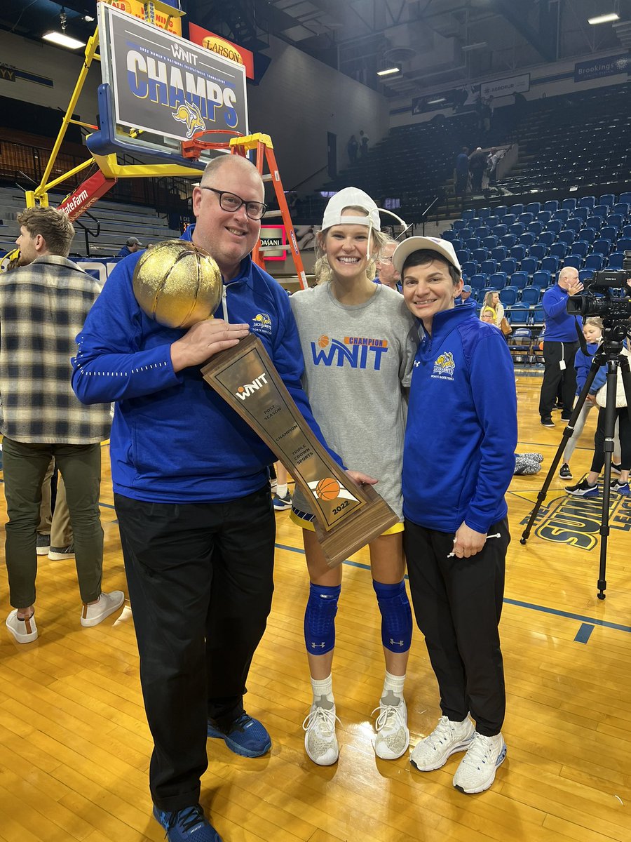 Verle Valentine, MD (@drverle) on Twitter photo Congratulations to the WNIT champions! <a href="/GoJacksWBB/">Jackrabbit WBB</a> It is such an honor to be your team physician! Congratulations to the WNIT champions! <a href="/GoJacksWBB/">Jackrabbit WBB</a> It is such an honor to be your team physician!