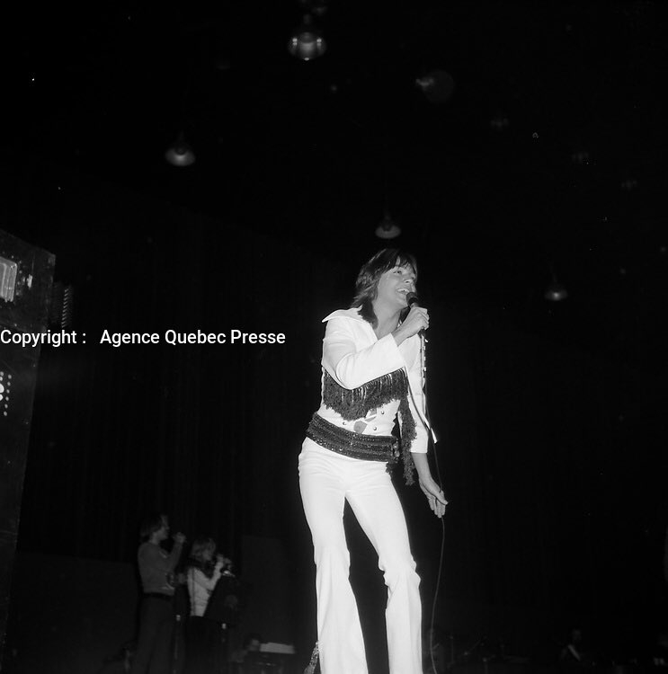 50YearsAgoLive's tweet photo. Singer David Cassidy performs in Montreal, Quebec. https://t.co/0z2TtT1BSV