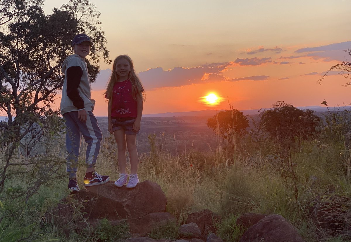 ThabaLodge's tweet photo. SUNDAY FUNDAY😎kids on safari enjoying an African sunset in the bush, seems like a fun way to spend a Sunday
#SundayFunday #sunset #safari #nature #NaturePhotography #naturelovers #NatureBeauty #pilanesberg #blackrhinoreserve #safarilodge #kids https://t.co/zQ8QucaBD5