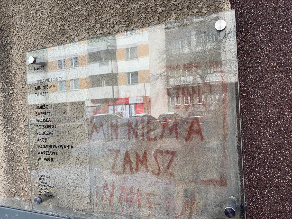 dominikpanek's tweet photo. Dzisiaj robiliśmy zdjęcia po "pamiątkach" wojennych na Mokotowie do prezentacji dla Syna do szkoły
#sp81 #historia https://t.co/XIPyUSMDXd