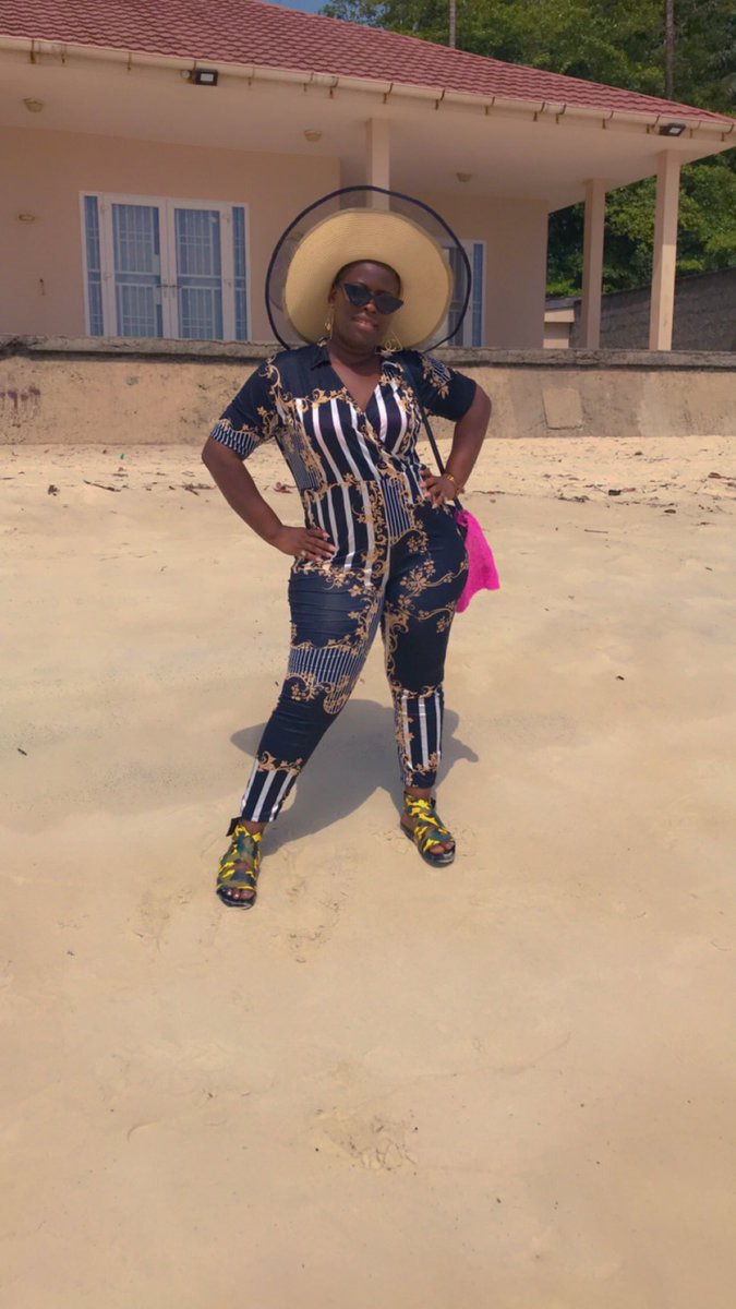 natu_conteh's tweet photo. Life’s a beach 🏖 live it and make every moments worth living 🥰🇸🇱… #tokehbeach #SaloneTwitterFriendly #SaloneTwitter #beachlife https://t.co/I8Dzpg3j4o