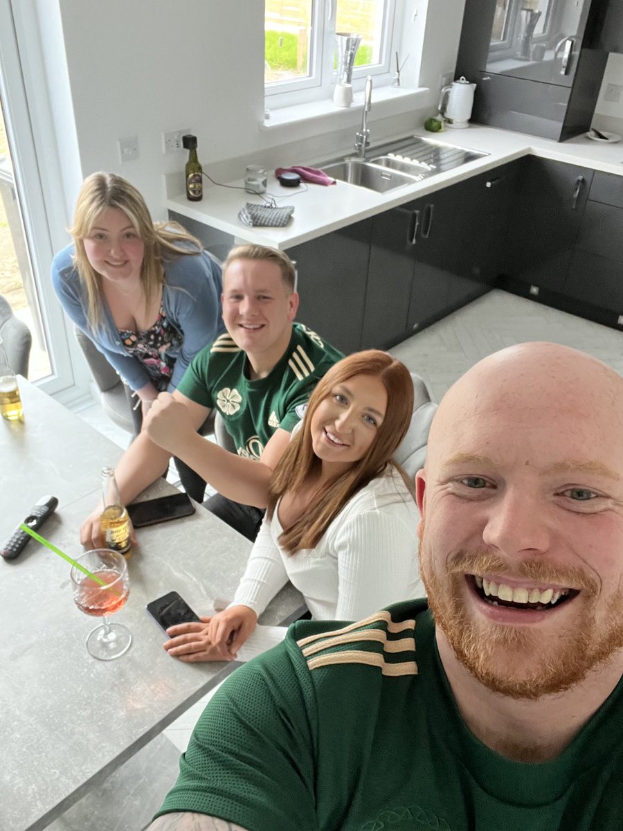 SeanTidser_'s tweet photo. League done 🍀🍀 #celticfc #Cobig #Tiochfaidh ar la https://t.co/IKPHbCjTAt