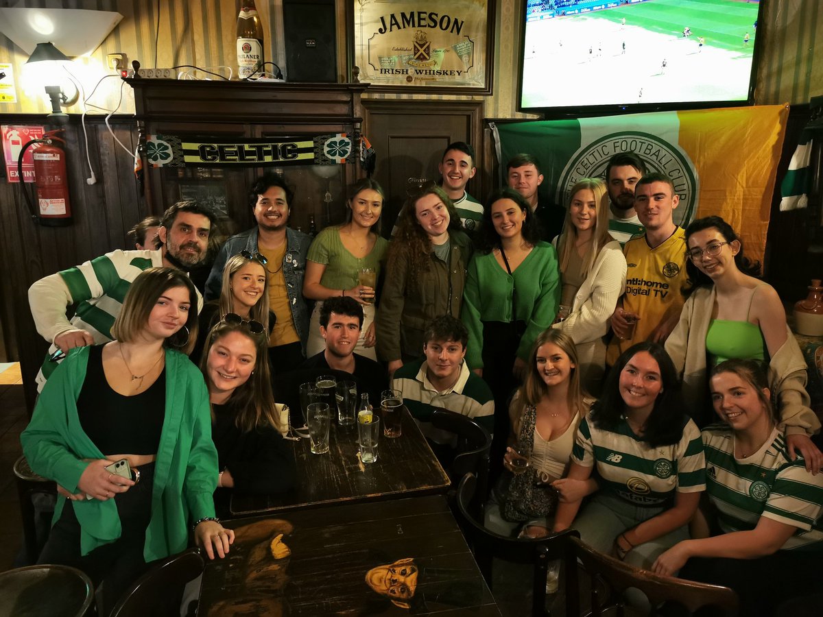 celticalicante's tweet photo. #RANCEL MASSIVE THANKS AGIAN to our CSC's student contingent who never let us down in Murphy's. HH #MINDTHEGAP #spfl #football #coybig #celticalicante #hailhail #alicante @celticbars @CeltsOnTV @celtic_madrid @ValenciaPatsCSC #TheTrebleIsOn https://t.co/kQW42qyLZw