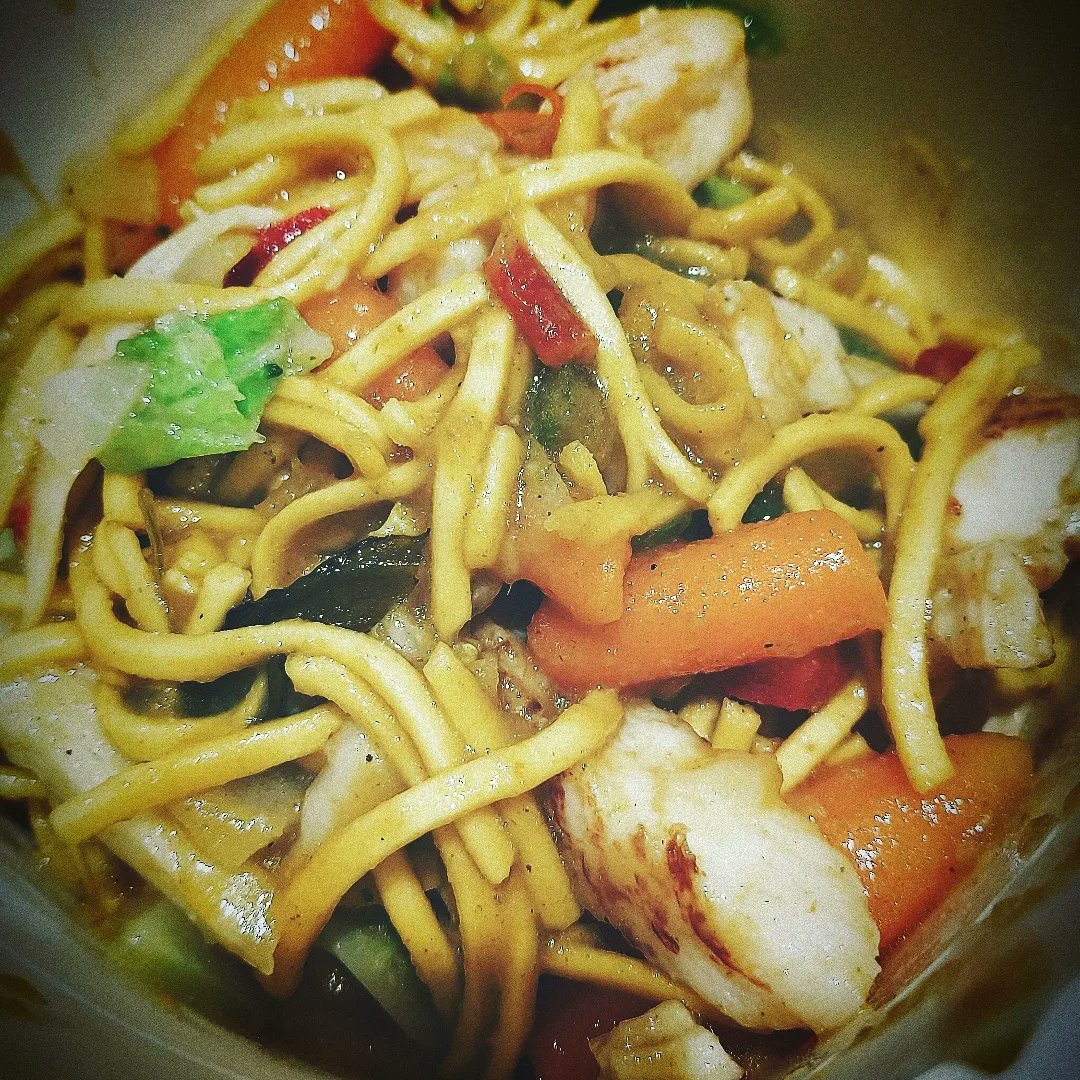 TheLivelyChef's tweet image. Such a simple concept &amp;amp; the food was 100% on point 🍜 I loved it!👏🏼👏🏼
.
@NedsNoodleBar
.
#mk #noodlebar #simpleconcept #soogood #tasty #fresh #nedsnoodlebar #miltonkeynes #lovedit #foodie #chef #lunch #noodles #spice #iwillbegoingback