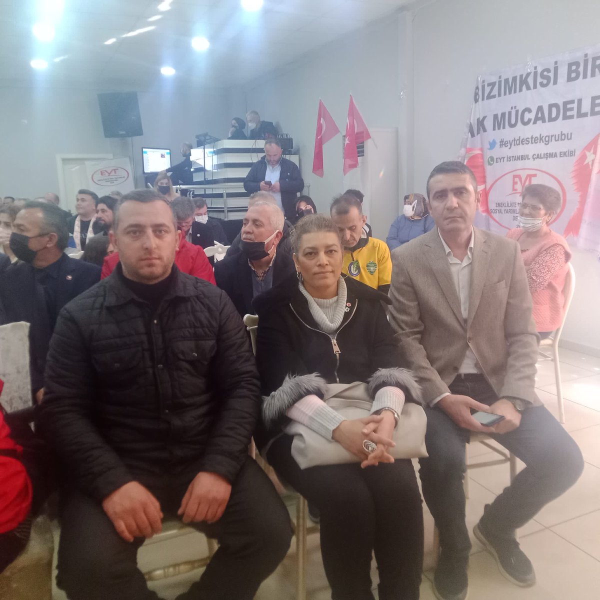 Emeklilikte Yaşa Takılanlar Federasyonu Sakarya İl Temsilciliğinin düzenlemiş olduğu EYT bilgilendirme toplantısına katılım sağladık.
<a href="/GelecekPartiTR/">Gelecek Partisi</a> 
<a href="/Ahmet_Davutoglu/">Ahmet Davutoğlu</a> 
<a href="/SelimTemurci/">Dr. Selim Temurci</a> 
<a href="/AyhanSeferUSTUN/">Ayhan Sefer ÜSTÜN</a> 
<a href="/cumaicten/">𝐜𝐮𝐦𝐚 𝐢𝐜̧𝐭𝐞𝐧</a> 
<a href="/SakaryaGelecek/">Gelecek Sakarya</a>