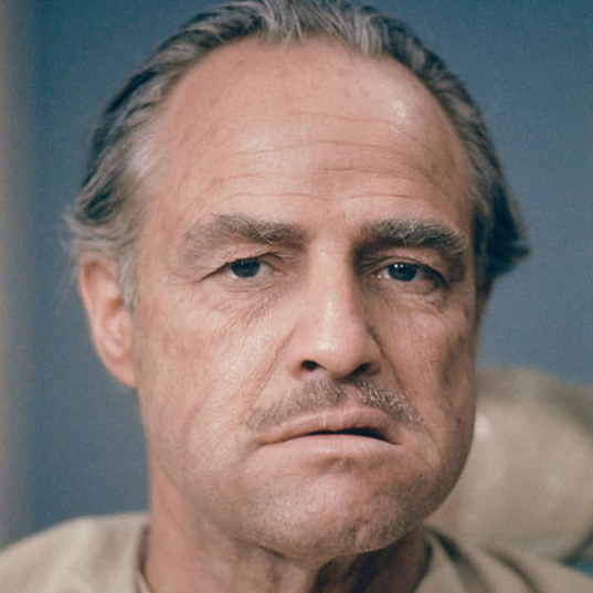 CobblepotGames's tweet photo. On his birthday we celebrate #MarlonBrando, the man who changed acting forever.
💼 His performance inspired Baciamo le Mani™, a partygame made of incredible excuses in an attempt to steal a bag full of money and get away with it.
Baciamo le Mani™ is published by @giochi_uniti. https://t.co/brtOz9VVXe