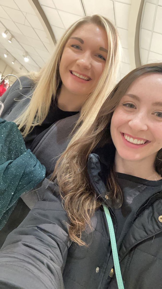 Get yourself a friend who drives 7 hours just to surprise you for the weekend 🥰 <a href="/universallylexi/">alexis</a>