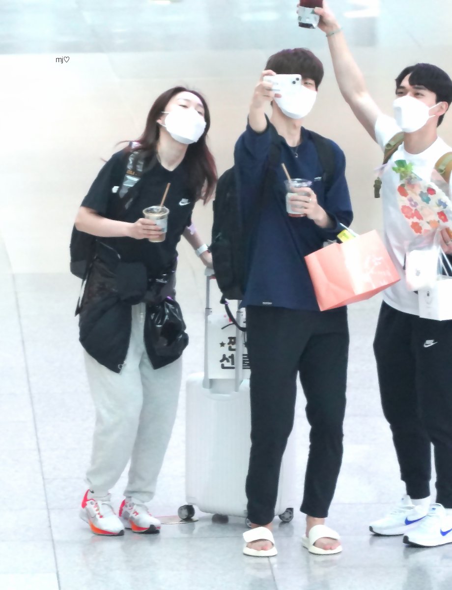 mjlover0909's tweet photo. 220403 ICN
넘귀여워서 그만 올려버렷..!

#최민정 #쇼트트랙 https://t.co/jY9uao7uKF