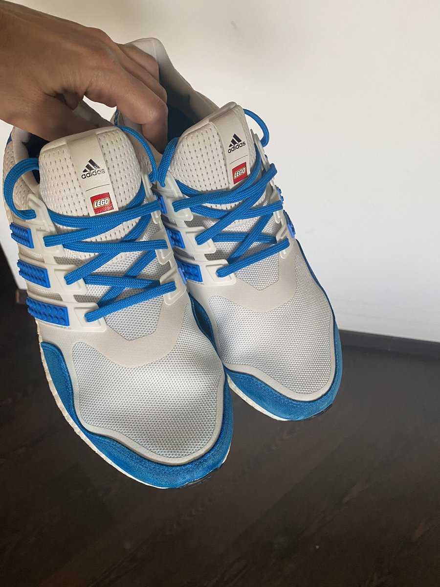 luisdeccs's tweet photo. @MexicoLego @adidasMX sus tenis “edición especial” se destiñen la parte azul al lavarse https://t.co/yZ4Z9iVFbv
