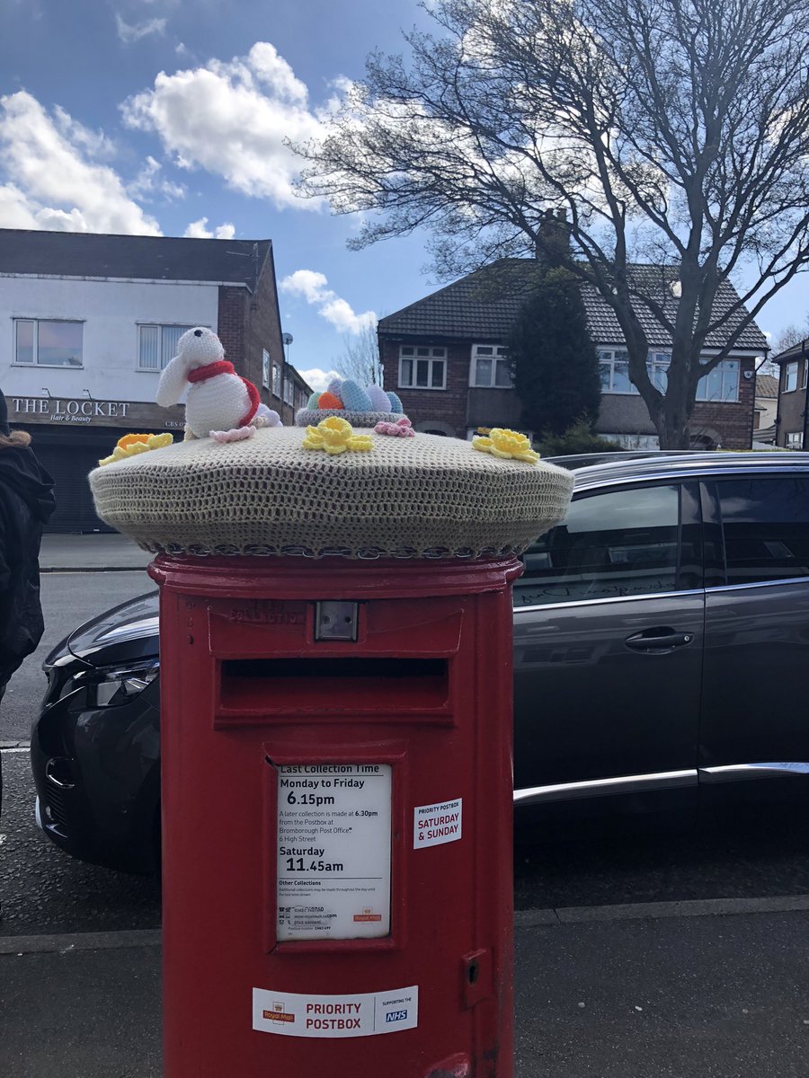 carterjenny16's tweet photo. @forfarv7 @WirralWalsh @BebingtonLabour the is a Easter scene on the post box on Broadway Roundabout. #justawesome https://t.co/aJq98eH7VK