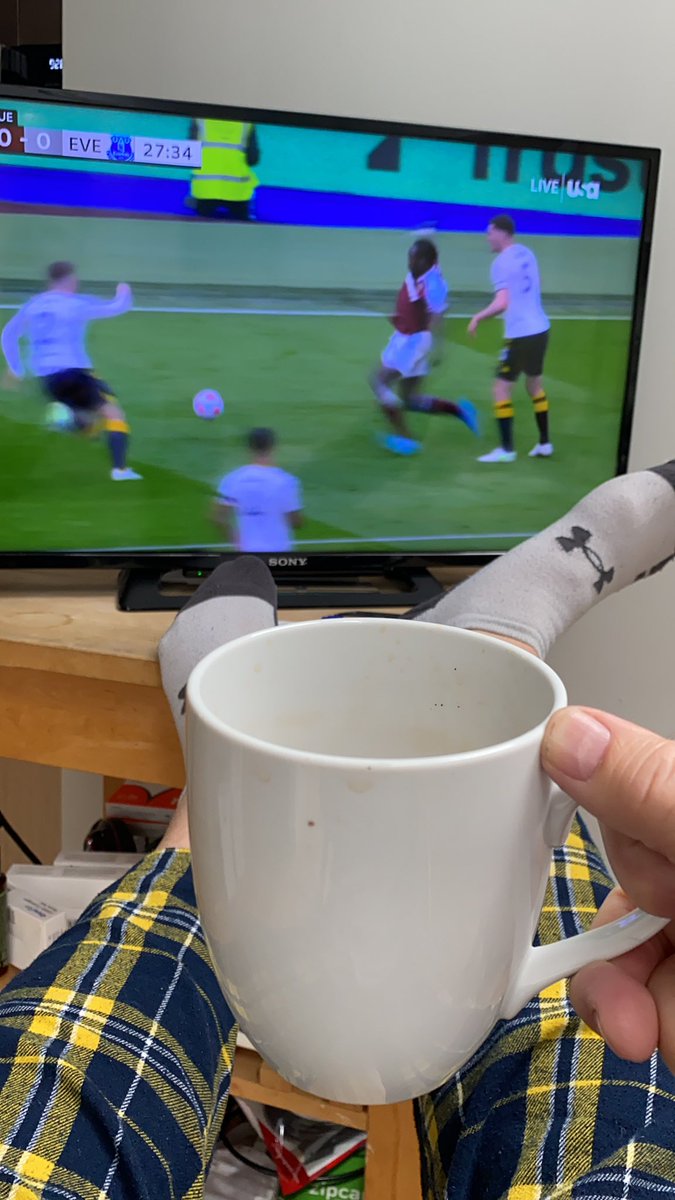 #MyPLMorning <a href="/WestHam/">West Ham United</a> COYI!! Dunkin ☕️ and Declan!