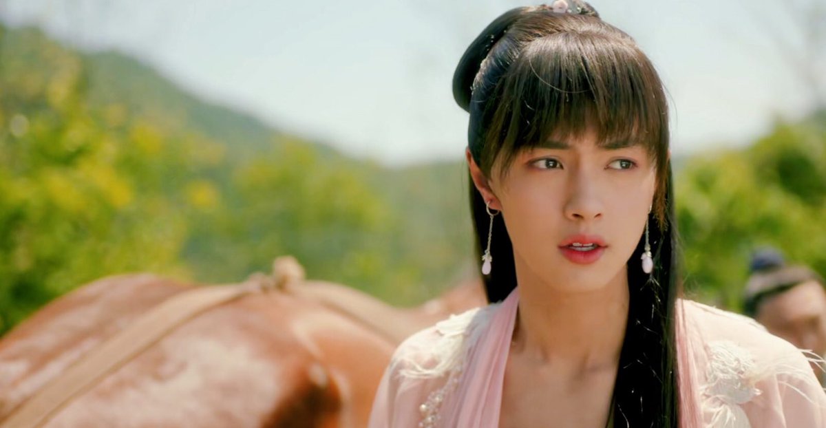 linlinSsakura's tweet photo. ตำนานสวยจนไทม์ไลน์แตกถามหากันว่าเป็นใคร เป็นผู้ชายที่แต่งหญิงได้หน้าหวานมากกกกกน้องกวนหง https://t.co/uRF2332wgJ