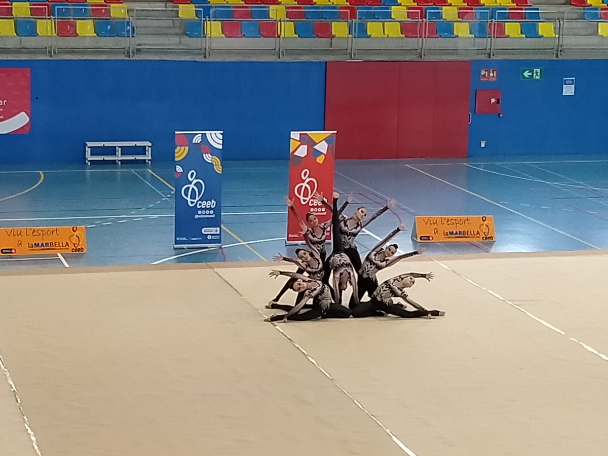 CatRitmica's tweet photo. Segona Fase del @elconsell Club Rítmica Barcelona de #castelldefels #aegeg #ifagg #geg @GimcatFCG @EsportsDiba @esportcat #Gimnasia https://t.co/UoYaenT1Bs