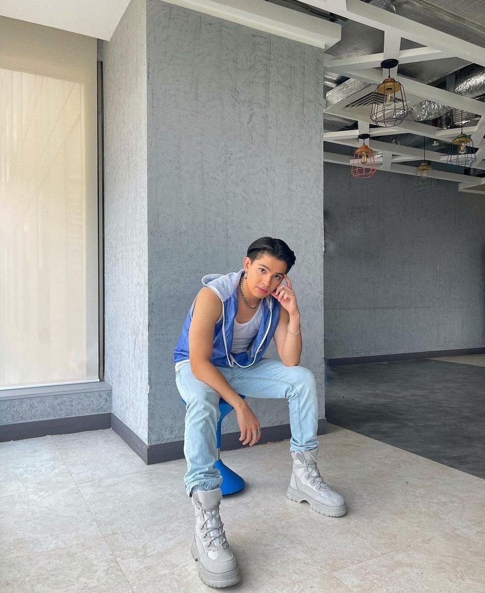 TJOFC_Caloocan's tweet photo. Boom shaka laka X Best song ever. #ASAPHotList
JOAO's Instagram Post.. | @imjoaoconz
#JoaoConstancia
https://t.co/YneauwYpBw https://t.co/oxanzvnrPf
