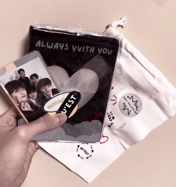 imglorywoman's tweet photo. とてもとても可愛いにゅいちゃん
ありがとうございました♡♡♡
@NUEST10THDAY https://t.co/pr4Ct1t7xd