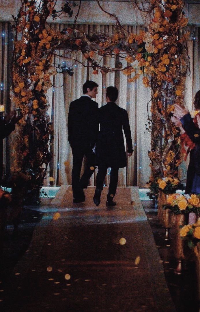 malec24395000's tweet photo. The end Malec ❤️ https://t.co/QGT65d92wO