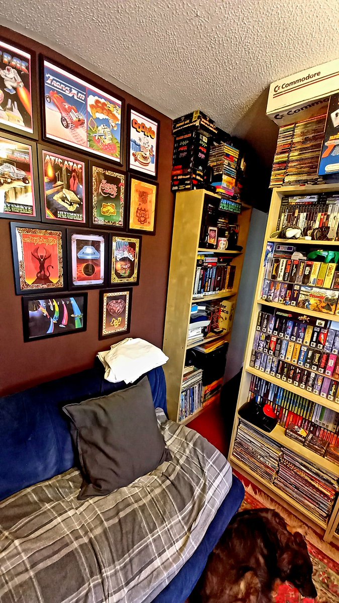 MarkRJones1970's tweet photo. Its nice to go away for a few days break but it's always nice to come back home again! #RetroGaming #ZxSpectrum #CommodoreAmiga #N64 #Nintendo #SNES #SegaSaturn #Gamcube https://t.co/PBnIsEO3ux