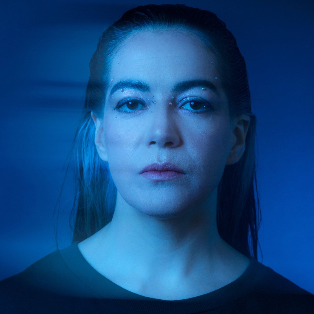 FBakovic's tweet photo. Molly Von Prolog ya tienen Twitter. Siguenos en @VonProlog para que puedas escuchar noticias single y nuevo disco 👽👽👽 https://t.co/rJCYCcu2Sw