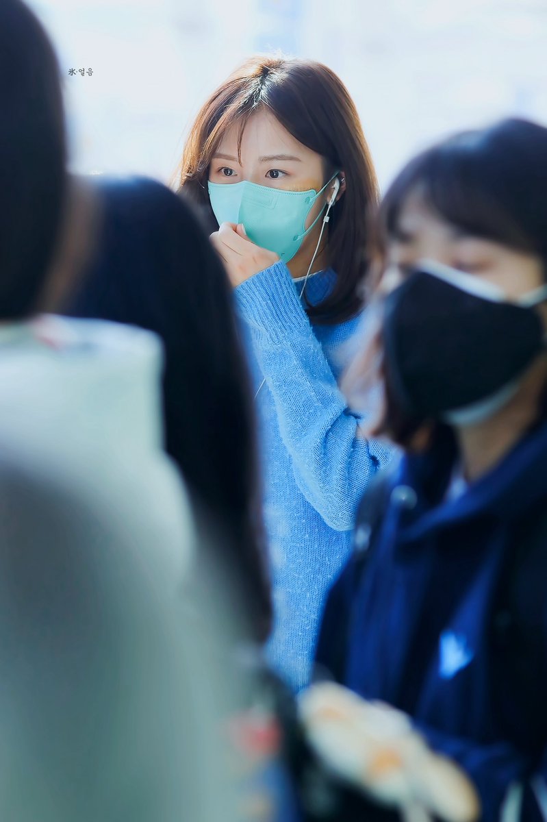 mikgnala's tweet photo. 220403 출국
자연광조하💙💙💙
#쇼트트랙 #김아랑 https://t.co/V5sVUvgXnc