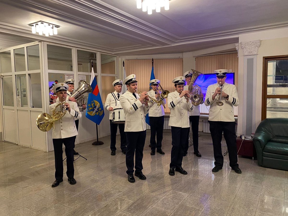 На днях Московскому колледжу железнодорожного транспорта РУТ (МИИТ) «стукнуло» 150 лет! 
 
Поздравляем с юбилеем и желаем:
 
— стабильности 
— уверенного движения вперед 
— значимых профессиональных достижений 
— и... hooppy.ru/shared?pid=425…