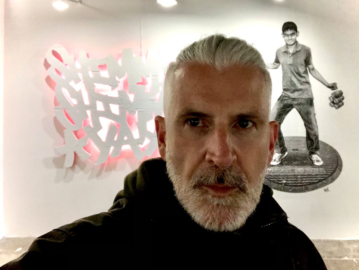ashwanarts's tweet photo. Selfie from last night with a piece of mine at @Naubostik #BMurals alongside the amazing #TeoV #barcelona #arteurbano #streetart https://t.co/cg1KWkwu5N
