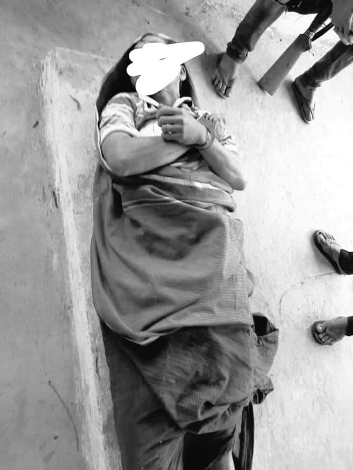 ChiNcw123's tweet photo. Tw// death
Medical orderly U Lynn Maung, who had been abducted since 3 days ago in #TaungPyaut administrative unit of #ThayetChaung Tsp was found MURDERED in handcuffs this morning. His dead body showed that he had been brutally beaten by junta troops ...1/2
@UN_HRC
#2022Apr3Coup https://t.co/b0yJFJczux