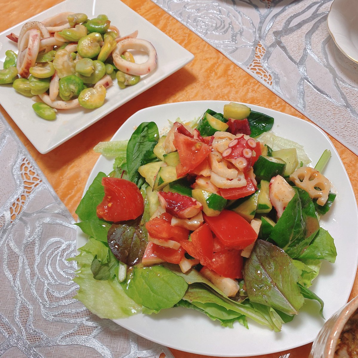 chu327a's tweet photo. タコと野菜のマリネサラダ、そら豆とイカの塩炒め https://t.co/ZkzFfq8rSS