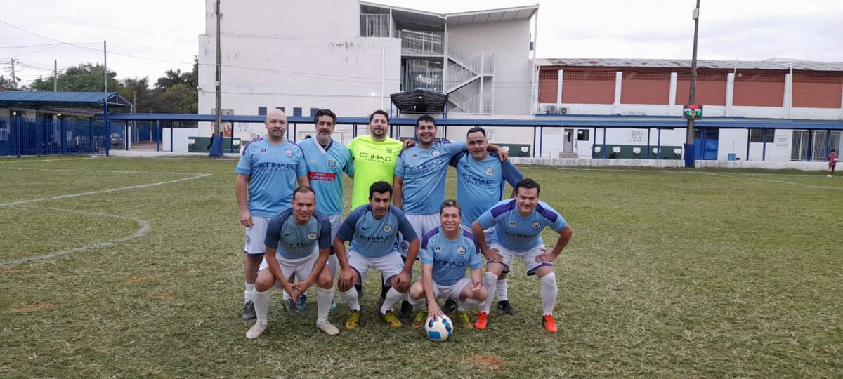 #Pluricampione94 volvió al ruedo y debutando en una nueva categoría del <a href="/elmejorexa/">#ElMejorExaDelPaís ®</a>
Con varias bajas, pero fue Victoria 2 - 0
Con goles de <a href="/FlavioMongelos/">Flavio Mongelos</a> a lo #Candreva y con un gol para el top ten de la fecha de <a href="/Martinrolon99/">Martin rolon</a> a lo #Insigne