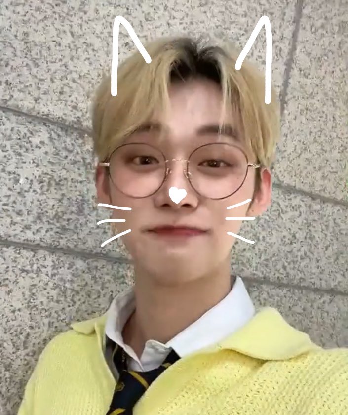 jjunnicat's tweet photo. proud of our little cat 🐱 https://t.co/tGbCdUE1q4