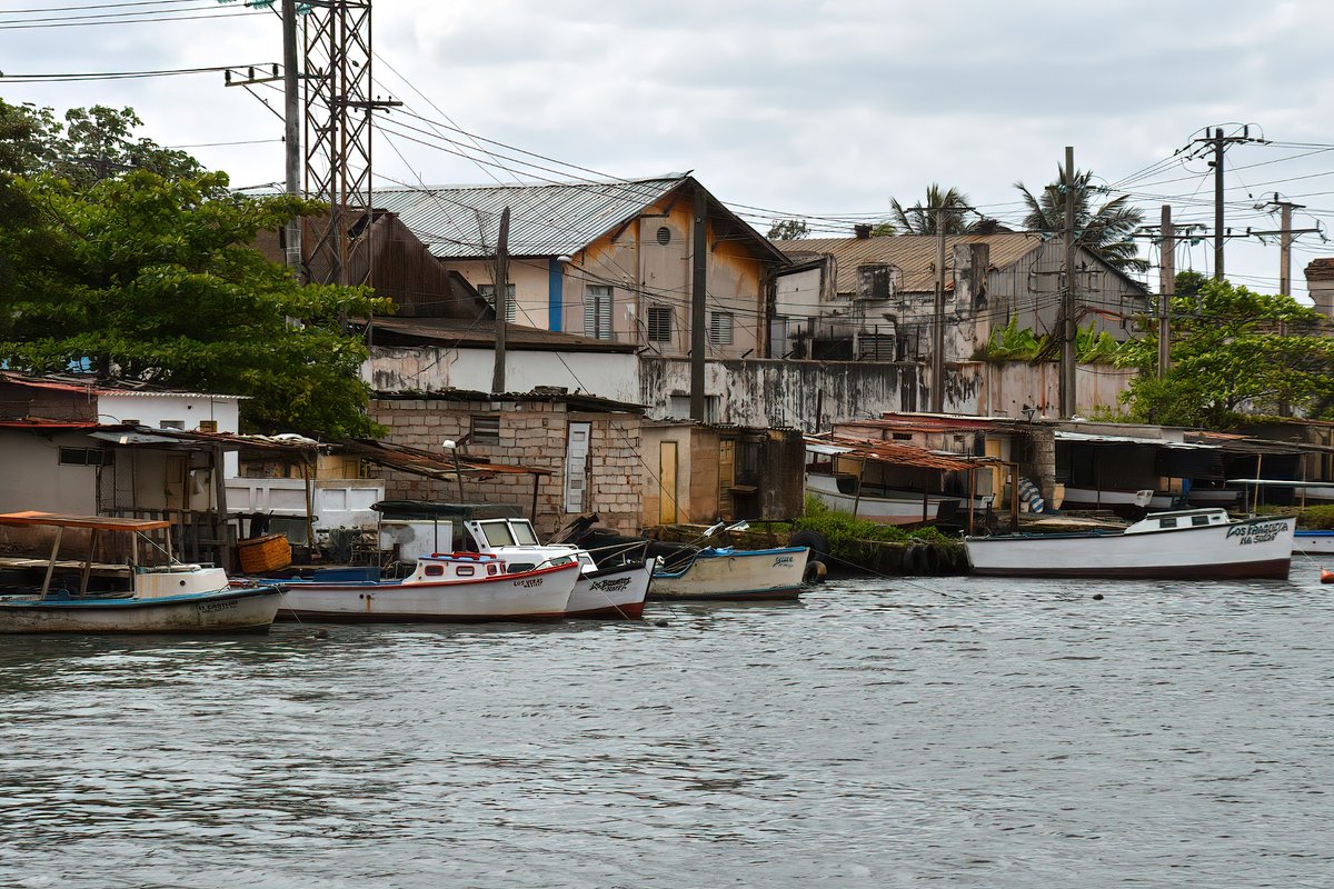 ParadisusM's tweet photo. Walking around Matanzas is the best way to see the city & its particularities.
San Juan river is a nice spot for those who really love that magic vintage & civilization!
Photo by MacLeod
#Matanzascity #Atractions #Thingstodo #Varaderotravel
https://t.co/HdlFHbGhTj https://t.co/wPtWi9F3nS
