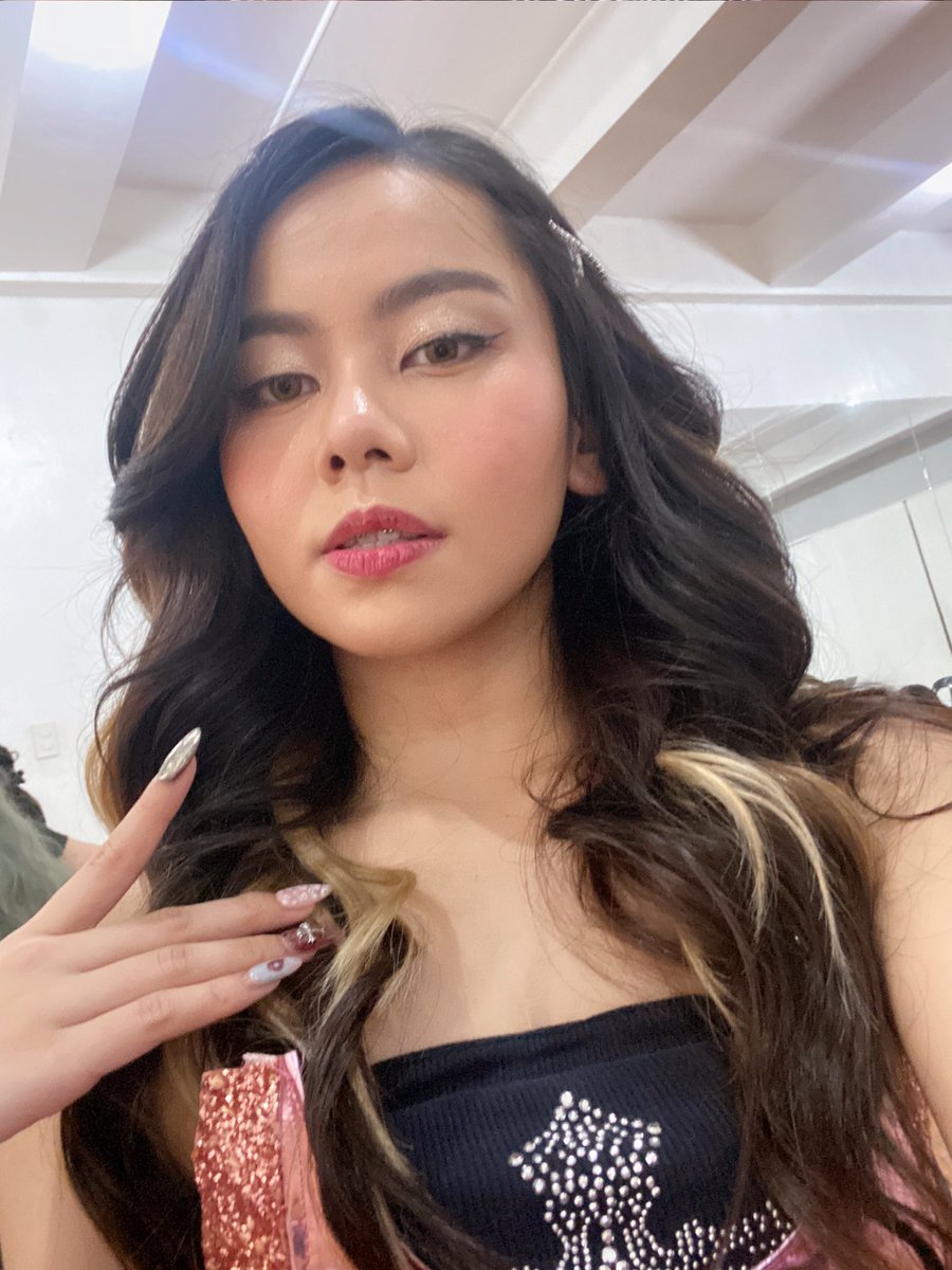 "whatchu say?"

My concept teaser is out now on YouTube! Abangan niyo po ang BLAH BLAH coming out on April 8, 2022. Save the date! 🦊❣️

SOPHIA CONCEPT TEASER
#BLAHBLAHConceptTeaser_Sophia #KAIA #BLAHBLAHBYKAIA #KAIA_SOPHIA