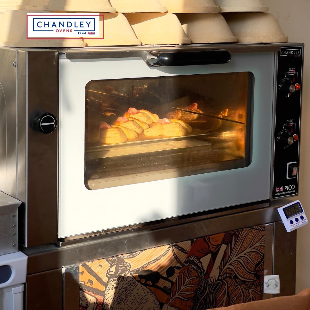 Chandleyovens_'s tweet photo. Do you know what makes the Pico Oven different it heats up in under 30 minutes and is ready to bake again immediately after removing baked products. Visit our website for more information. Photo Credit - https://t.co/HKh9P8h5yL #artisanbakery #microbaker #buybritish https://t.co/VGtaYD8jHe