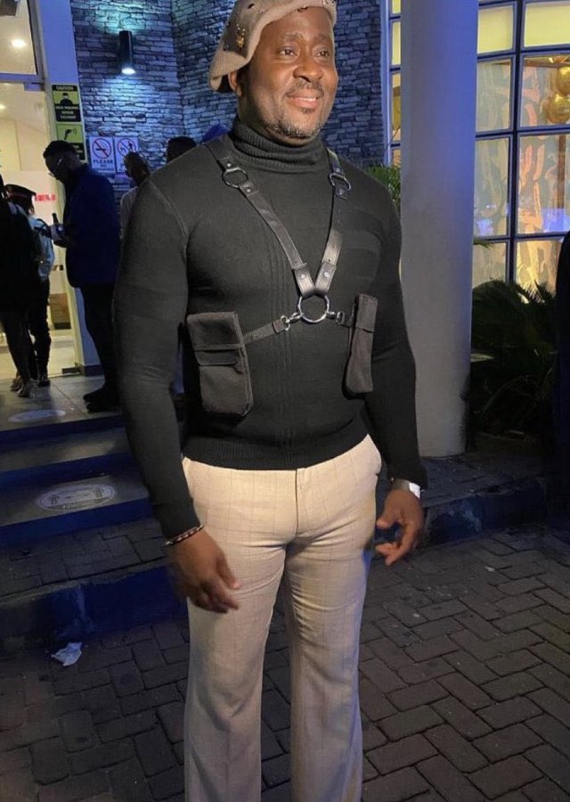 UncleDara_'s tweet photo. Uncle Desmond. Surulere Deadpool. https://t.co/P66CDKY9GT