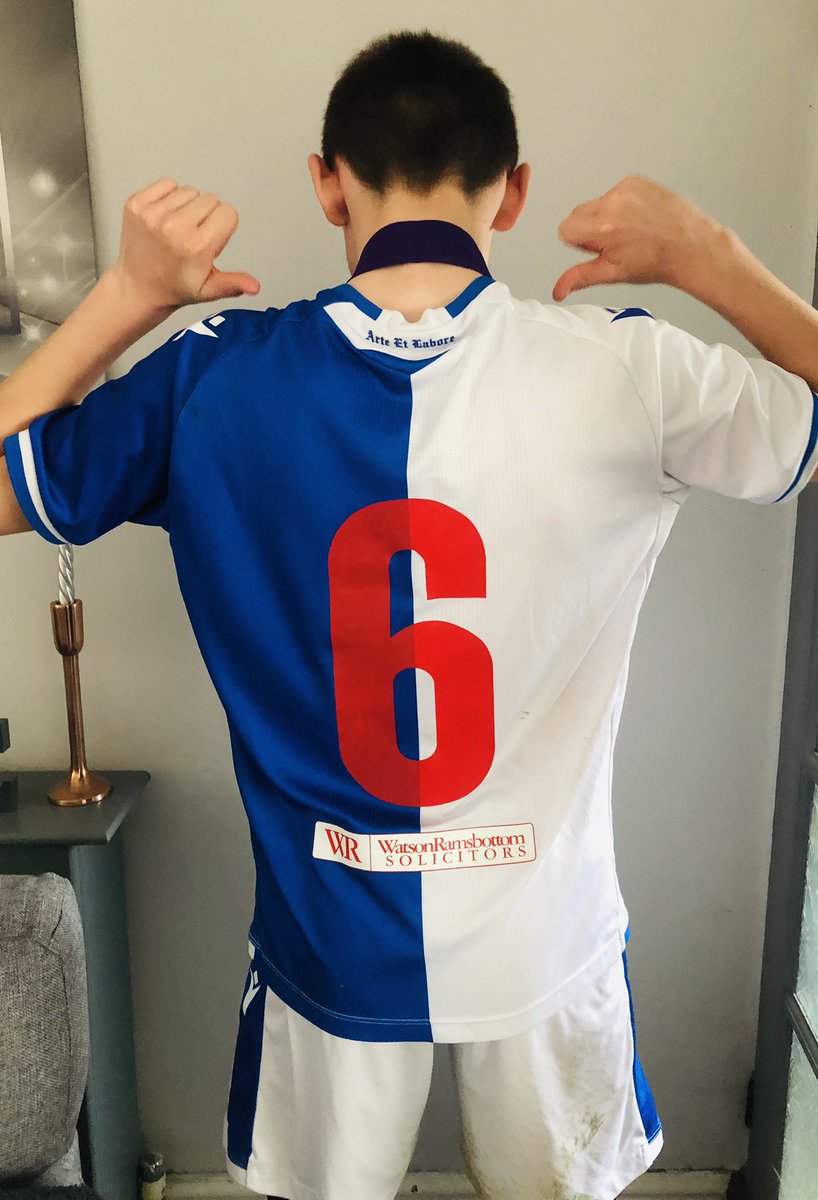 low_lynsey's tweet photo. Massive opportunity today for this one to play up for the u13s regional final for Rovers today, put a shift in as LCB Vs one of the top 4 teams at their age in the country (LPOOL) congrats to the champs but my lad done me proud today #elow keep working hard kiddo 💪🏻 #proudmun https://t.co/LazMeK8eW6