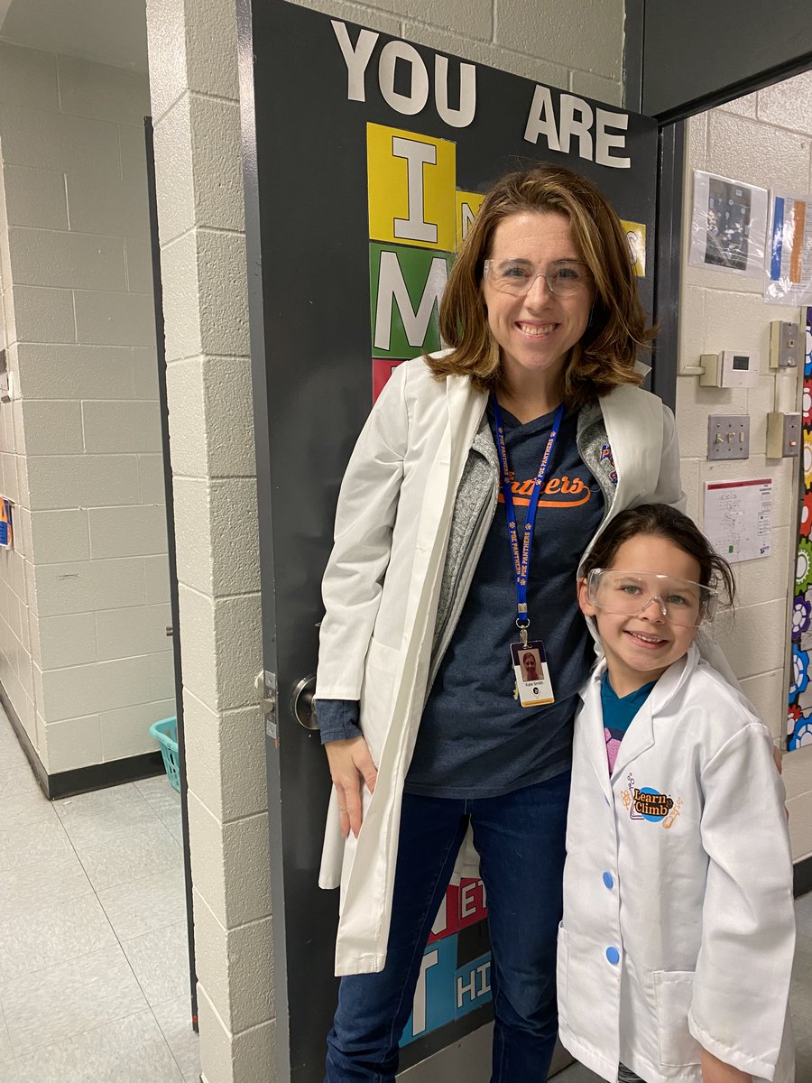 ccsd21poe's tweet photo. Lab coats and goggles for STEM class!

#21learns #silverlinings #look4thegood https://t.co/1oUMz8f7ku