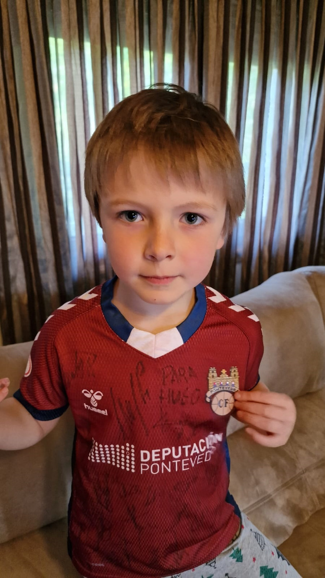 Diario_Pontev's tweet image. #EnBlog ✍ Los concelleiros del PP en Sevilla, Lino Fervenza y el pequeño futbolista Hugo Rey protagonizan el último artículo de Clara Aldán bit.ly/3NDDdap