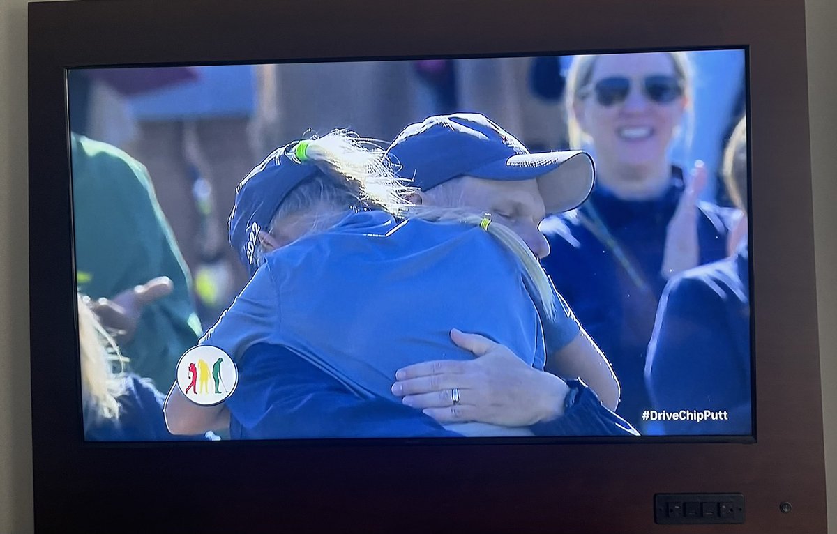 Amanda Blumenherst tweet media