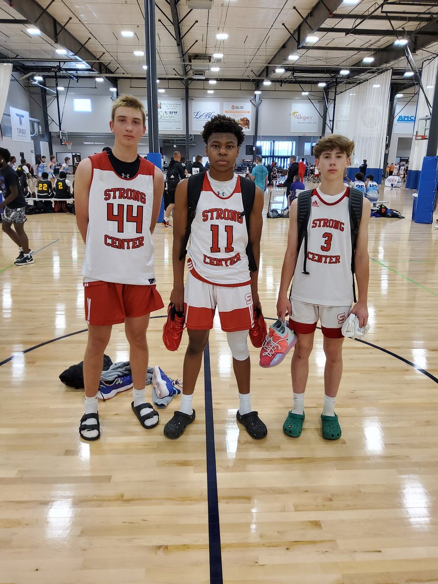 PhenomExposure's tweet photo. #PhenomRiseShowcase 15u/Ct5/9:00am/Bracket G23

Strong Center 2025 

Graham M., Jake C., William Q.J. Jr, were the MVPs for Strong Center with a collaborated effort.  Each with 10pts in the win over NLPB WV
@CoachGary14 https://t.co/hDhCPlZTGK