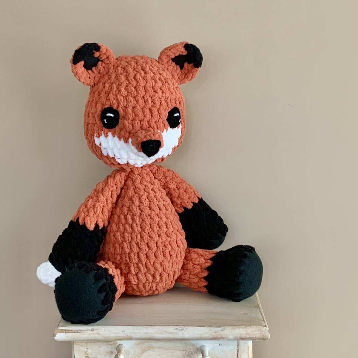 I just listed a fox 😱
.
It’s AMAZING at 18” long &amp; 100% child safe with no plastic parts.
There is a color change error on the face so it’s listed at a discounted price.  I’ll put a picture of the face in the comments.
.
💥💥 Link in bio💥💥