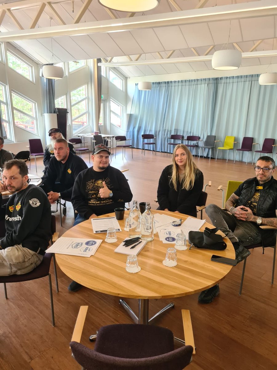 ungakris's tweet photo. Då var KRIS-dagarna klara för denna gång! Igår höll vi en egen programpunkt med föreläsning och grupparbete. Tack till alla som arrangerade och deltog i detta inspirerande arrangemang! Vi syns! 🙌💙#krisdagarna #ungakris #uppigen https://t.co/Iex8djT8vM
