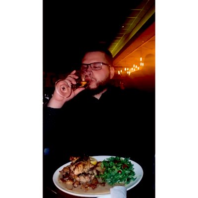 J_Salgado23's tweet photo. #NewProfilePic https://t.co/oGtaTReX2m