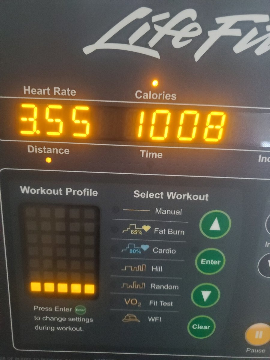 msenicaracing's tweet photo. AFTER 46 MINUTES OF CARDIO!!! THANK YOU @SeattleGummy FOR THE ENERGY. #cardio #power #agedcare #WhatAge #SundayMorning #SundayFunday #FitnessMotivation 😉👍🏁🏋‍♂️ https://t.co/E7DyvaiXlX